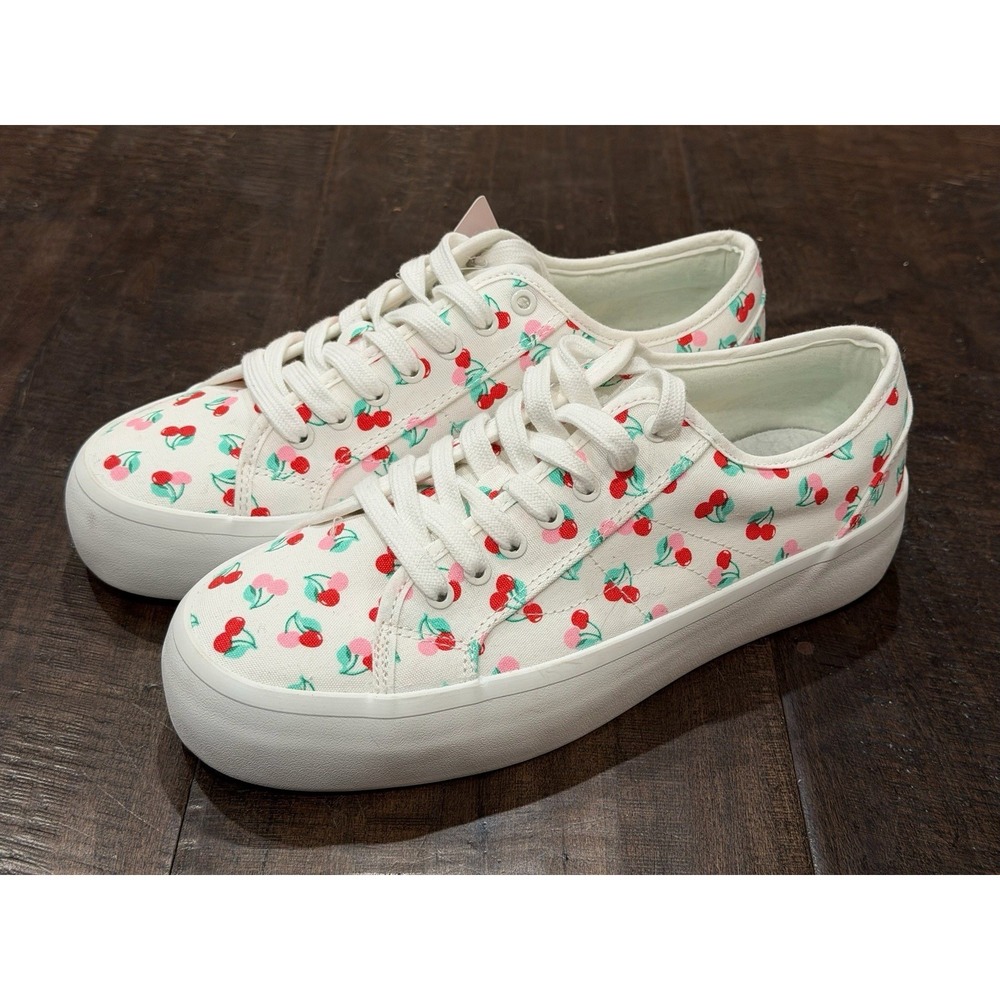 Sincerely Jules Sneaker Cherry Print Pattern Platform Shoe Womens size 8 NWOB - Picture 2 of 7